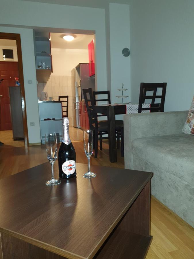 Apartman Basic Doboj Exteriör bild