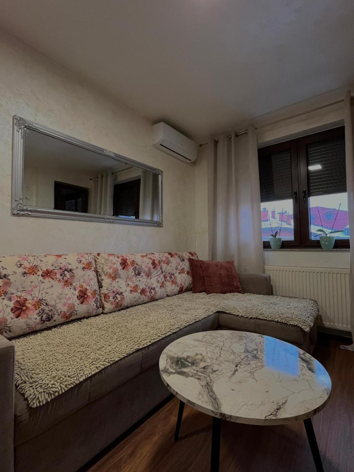 Apartman Basic Doboj Exteriör bild